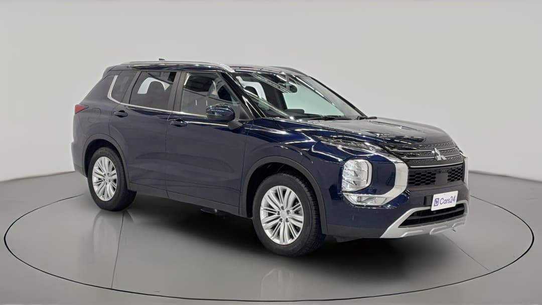 2021 Mitsubishi Outlander Ls 7 Seat (2WD), Automatic, 38414 km, Right Front Diagonal (45- Degree) View