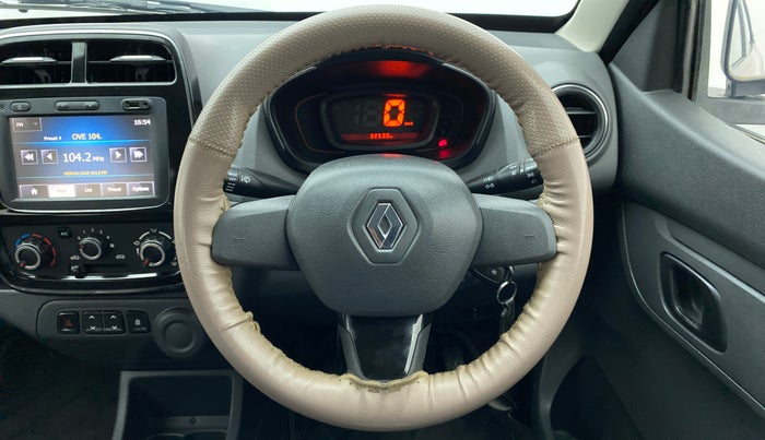 2016 Renault Kwid RXT, Petrol, Manual, 32,996 km, Steering Wheel Close Up