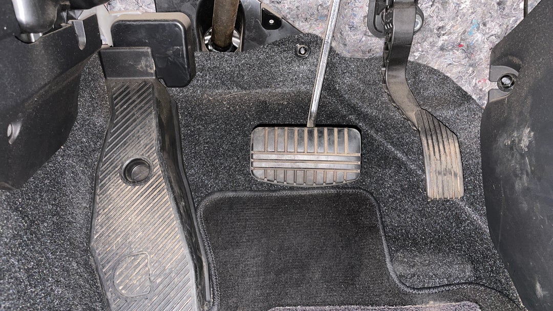 2020 Mitsubishi ASX Ls (2WD), Automatic, 88894 km, Pedals and Footmat