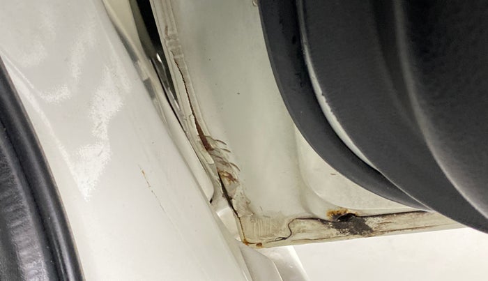 2016 Maruti Baleno DELTA DIESEL 1.3, Diesel, Manual, 70,367 km, Right rear door - Slightly rusted