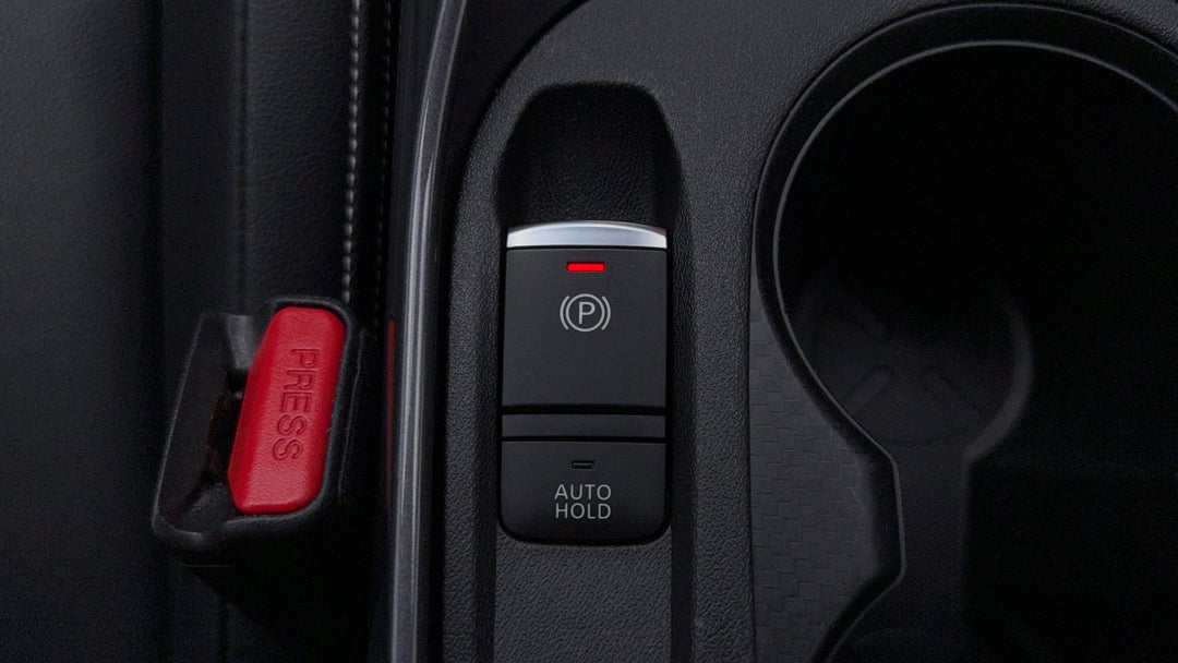 2023 Nissan Juke St-l, Automatic, 57218 km, Handbrake