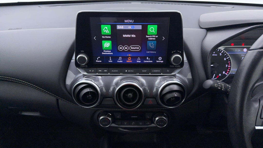 2023 Nissan Juke St-l, Automatic, 57218 km, Center Console