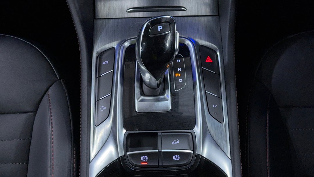 2022 MG HS +ev Phev Essence, Automatic, 22307 km, Gear Lever 