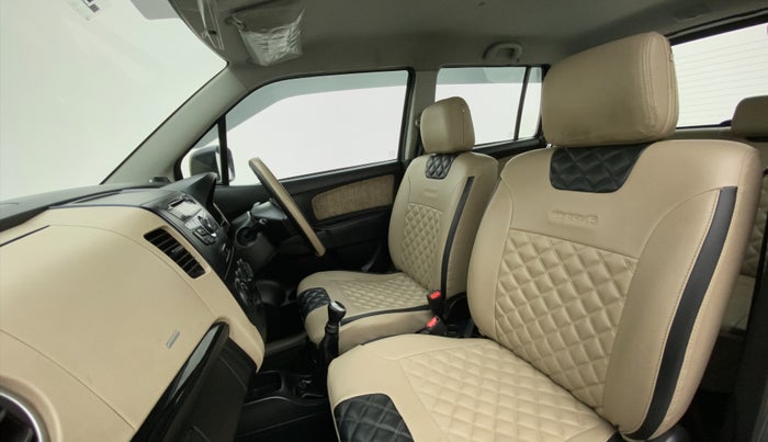 2017 Maruti Wagon R 1.0 VXI, Petrol, Manual, 52,948 km, Right Side Front Door Cabin