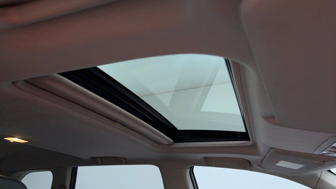 Interior Sunroof/Moonroof