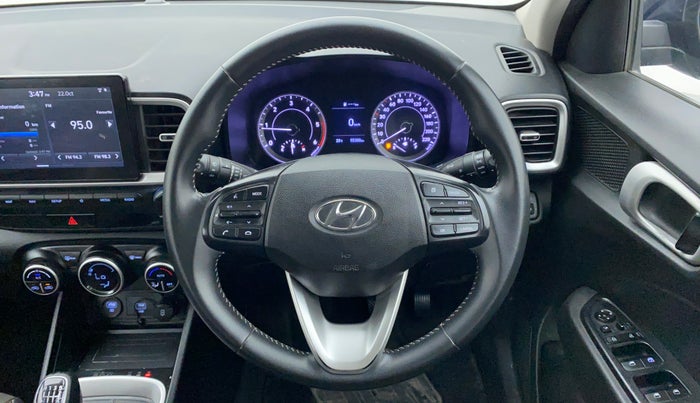 2019 Hyundai VENUE SX(O) CRDi, Diesel, Manual, 55,828 km, Steering Wheel Close Up