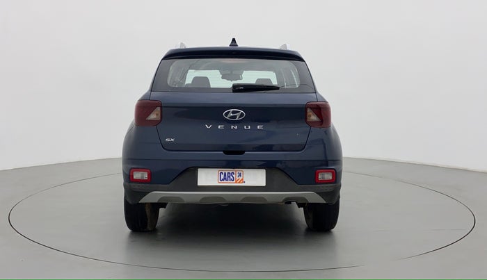 2019 Hyundai VENUE SX(O) CRDi, Diesel, Manual, 55,828 km, Back/Rear