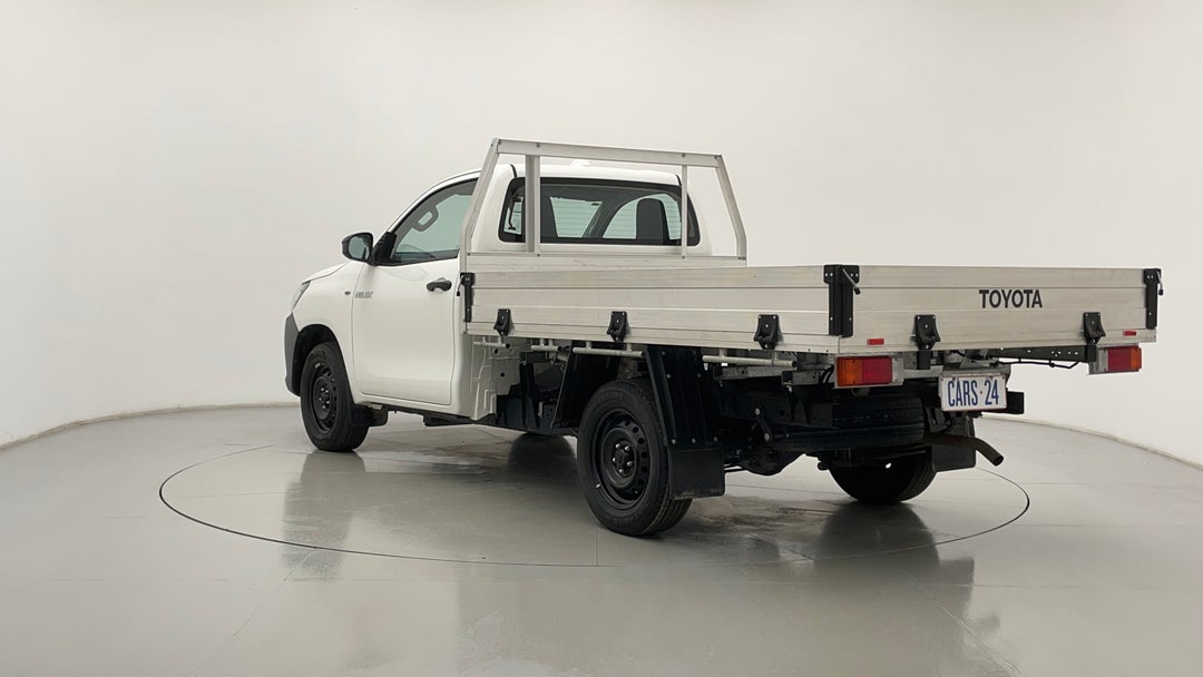 Left Back Diagonal (45- Degree) View