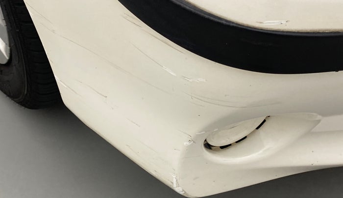 2014 Toyota Etios Liva G, Petrol, Manual, 45,164 km, Front bumper - Minor scratches
