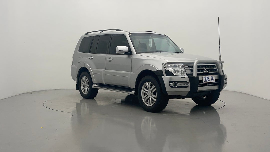 Right Front Diagonal (45- Degree) View