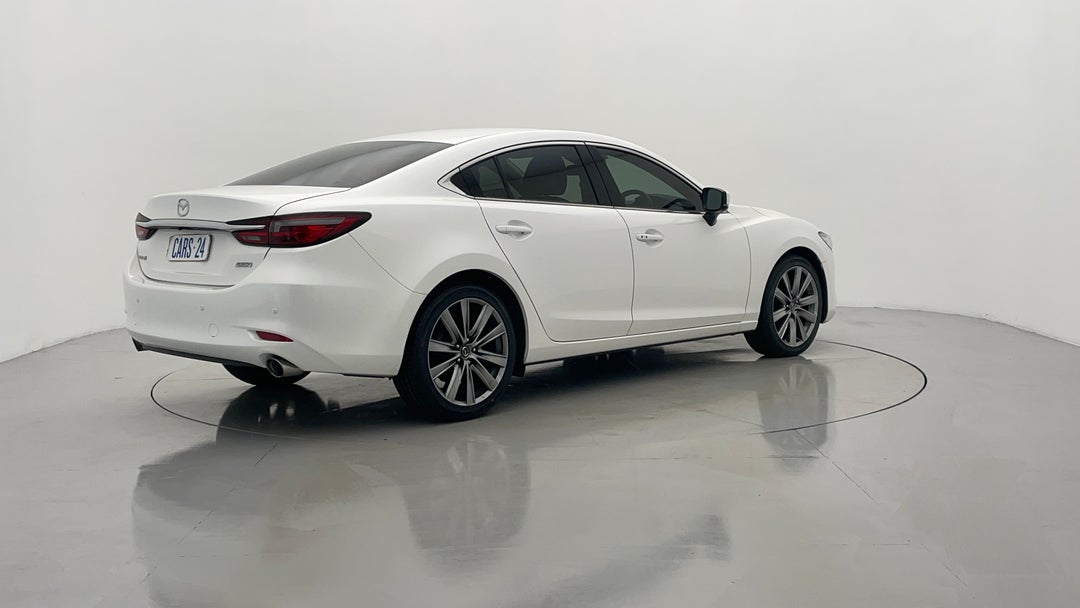 Right Back Diagonal (45- Degree) View