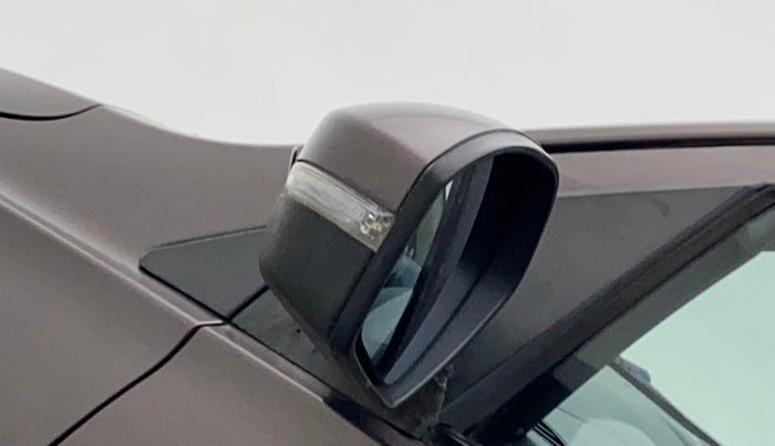 2017 Tata Tiago XZA PETROL, Petrol, Automatic, 20,525 km, Left rear-view mirror - Cover has minor damage