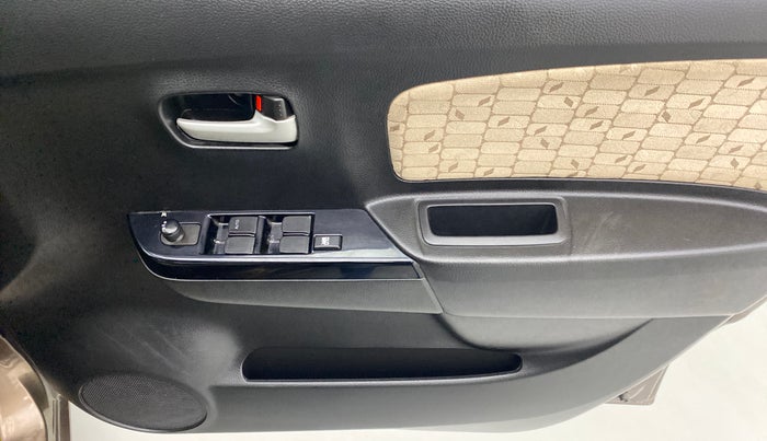 2017 Maruti Wagon R 1.0 VXI, Petrol, Manual, 11,997 km, Driver Side Door Panels Control