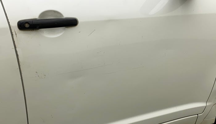 2010 Maruti Swift LXI, Petrol, Manual, 70,437 km, Driver-side door - Minor scratches