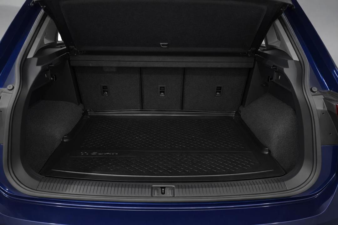 2018 Volkswagen Tiguan 132 Tsi Comfortline, Automatic, 120723 km, Boot Inside View