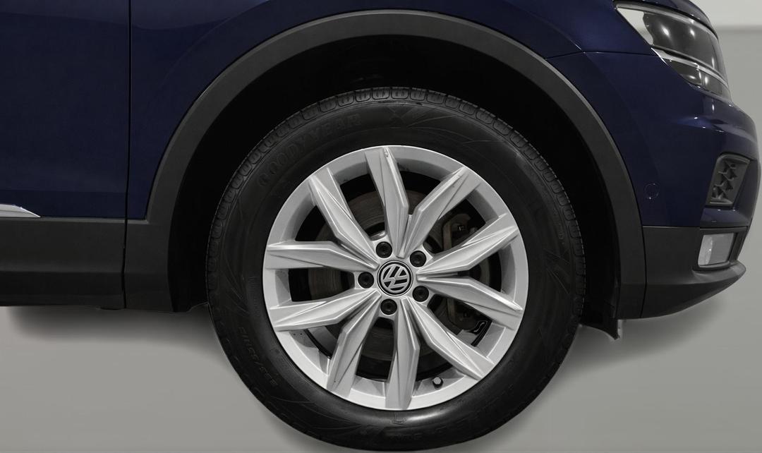 2018 Volkswagen Tiguan 132 Tsi Comfortline, Automatic, 120723 km, Right Front Wheel