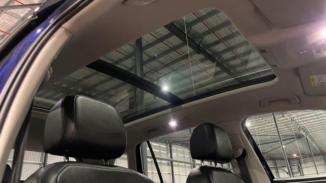 2018 Volkswagen Tiguan 132 Tsi Comfortline, Automatic, 120723 km, Interior Sunroof/Moonroof