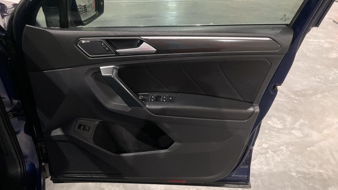 2018 Volkswagen Tiguan 132 Tsi Comfortline, Automatic, 120723 km, Speaker View