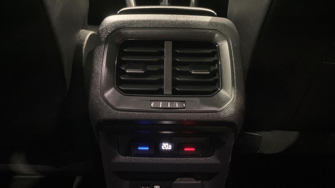 2018 Volkswagen Tiguan 132 Tsi Comfortline, Automatic, 120723 km, Rear A/C Vent