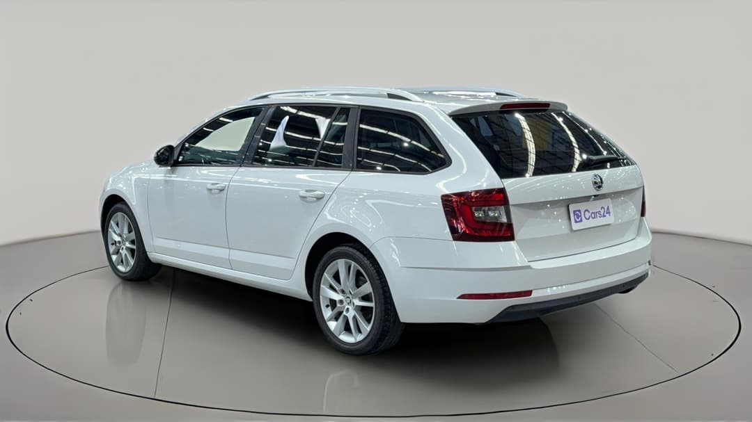 2018 SKODA Octavia 110 Tsi, Automatic, 155780 km, Left Back Diagonal (45- Degree) View