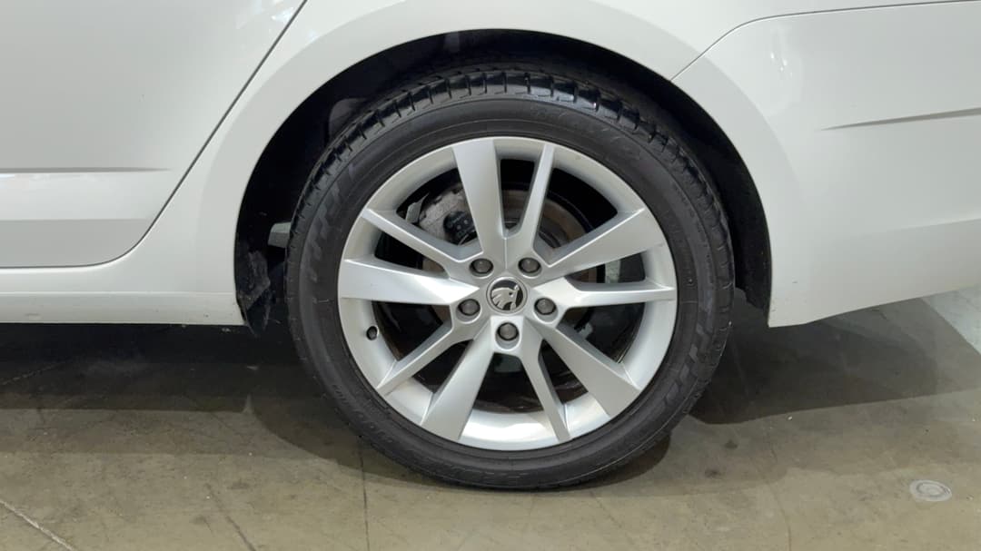 2018 SKODA Octavia 110 Tsi, Automatic, 155780 km, Left Rear Wheel