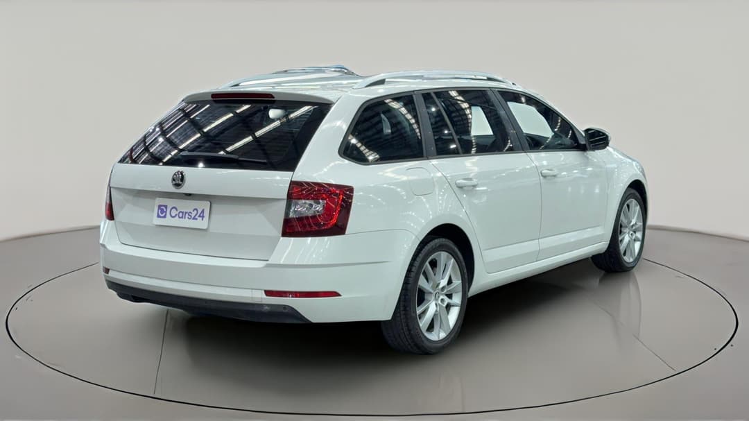 2018 SKODA Octavia 110 Tsi, Automatic, 155780 km, Right Back Diagonal (45- Degree) View