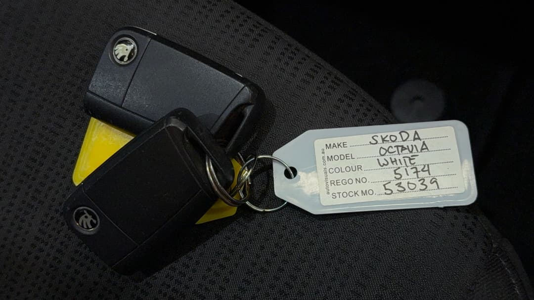 2018 SKODA Octavia 110 Tsi, Automatic, 155780 km, Key Close-up