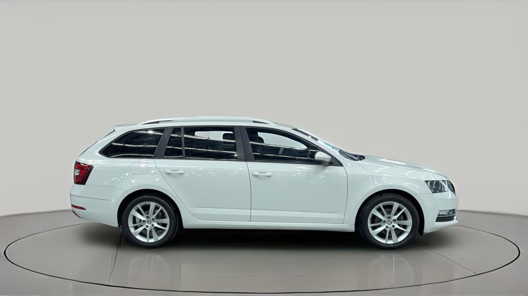 2018 SKODA Octavia 110 Tsi, Automatic, 155780 km, Right Side View