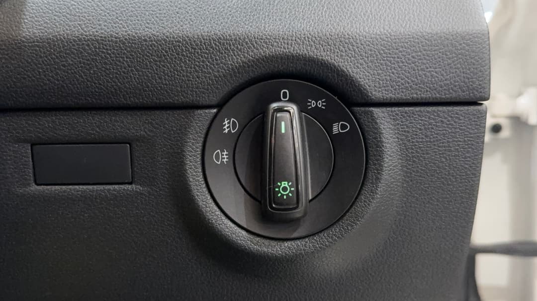 2018 SKODA Octavia 110 Tsi, Automatic, 155780 km, Utility Switches/Buttons
