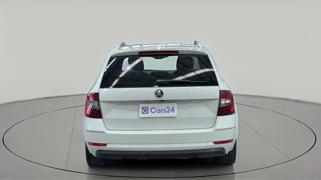 2018 SKODA Octavia 110 Tsi, Automatic, 155780 km, Back/Rear View