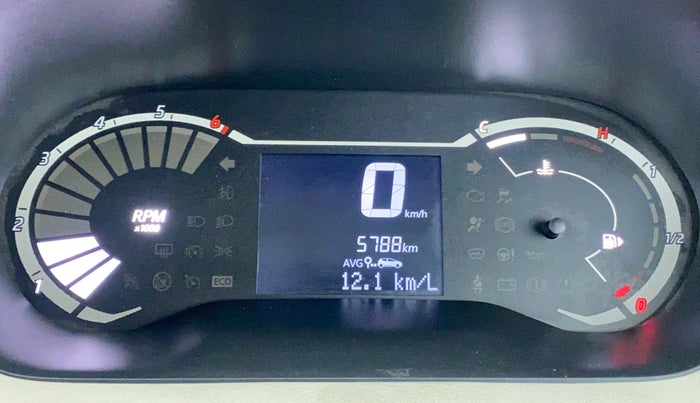 2021 Nissan MAGNITE XE 1.0 MT, Petrol, Manual, 5,885 km, Odometer Image