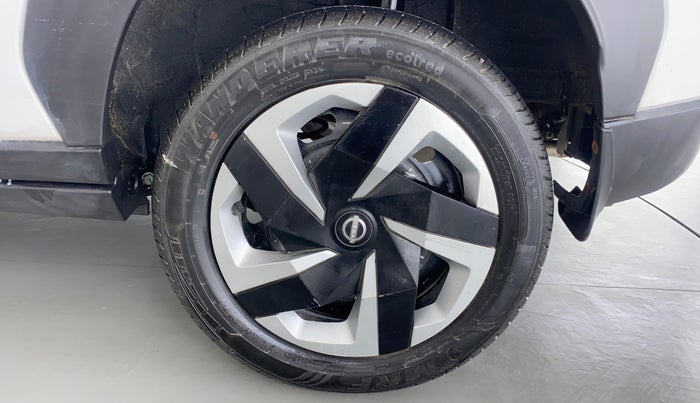 2021 Nissan MAGNITE XE 1.0 MT, Petrol, Manual, 5,885 km, Left Rear Wheel
