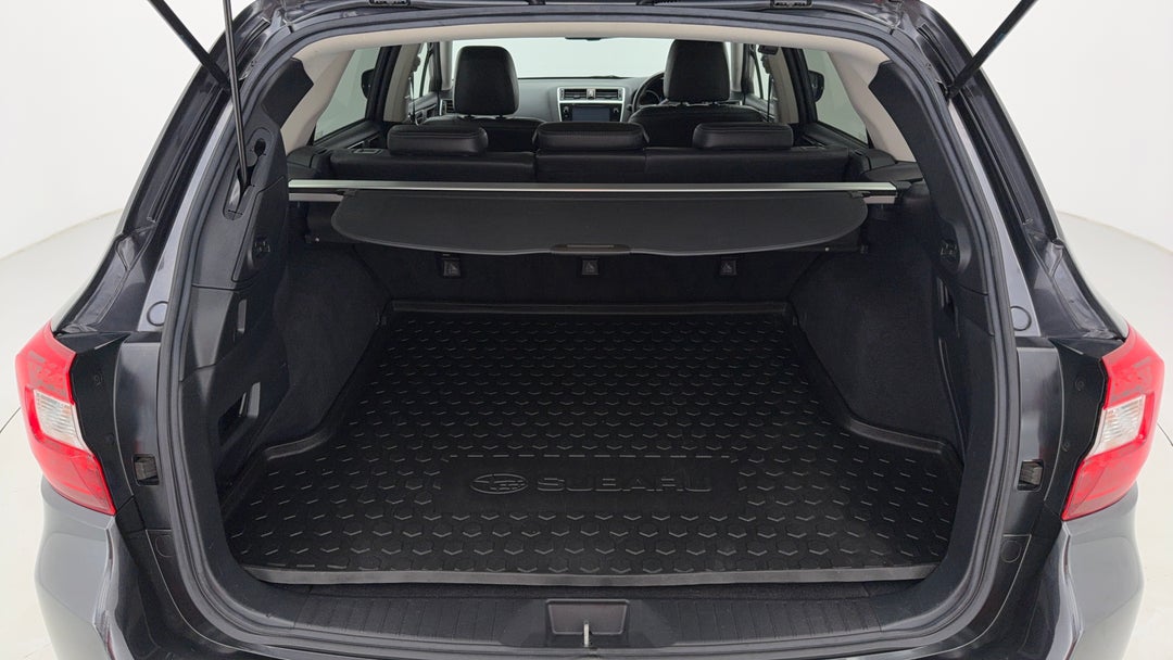 2018 Subaru Outback 2.0d Premium AWD, Automatic, 91555 km, Boot Inside View