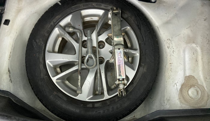 2014 Maruti Swift ZDI, Diesel, Manual, 73,654 km, Spare Tyre