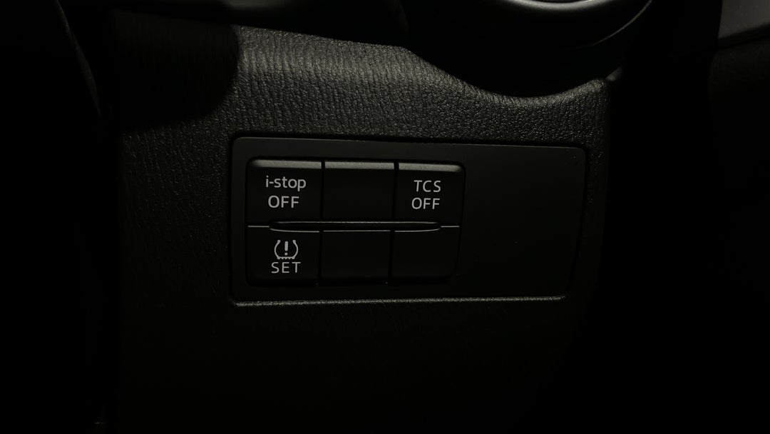 2020 Mazda CX-3 Maxx Sport (FWD), Automatic, 33093 km, Utility Switches/Buttons