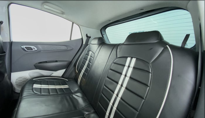 2020 Hyundai GRAND I10 NIOS SPORTZ CNG MT, CNG, Manual, 45,240 km, Right Side Rear Door Cabin