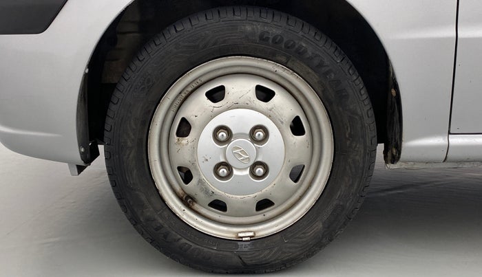 2013 Hyundai Santro Xing GL PLUS, Petrol, Manual, 77,272 km, Left Front Wheel