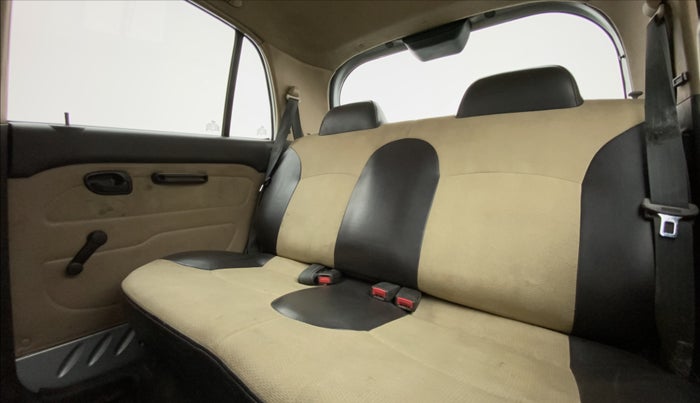 2013 Hyundai Santro Xing GL PLUS, Petrol, Manual, 77,272 km, Right Side Rear Door Cabin