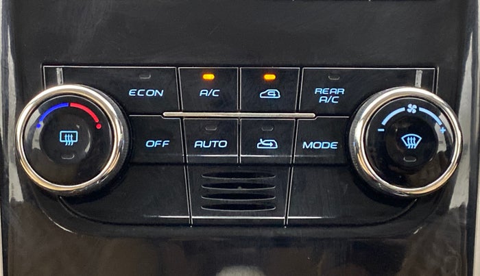 2018 Mahindra XUV500 W11 (O), Diesel, Manual, 47,339 km, Automatic Climate Control