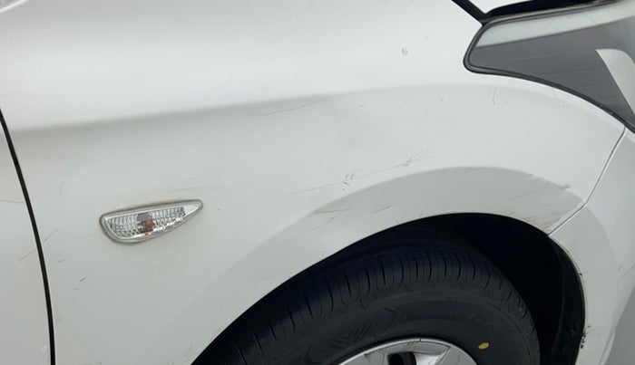 2017 Hyundai Elite i20 MAGNA EXECUTIVE 1.2, Petrol, Manual, 45,436 km, Right fender - Minor scratches