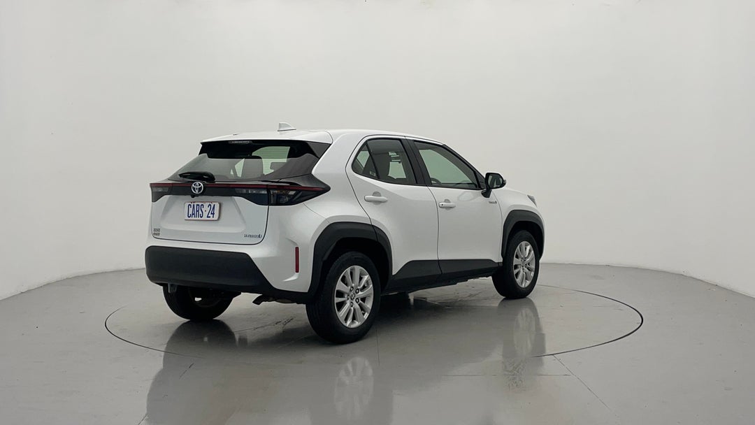 Right Back Diagonal (45- Degree) View