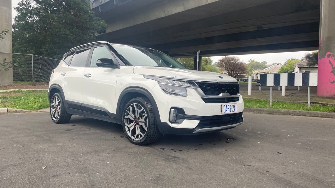 Right Front Diagonal (45- Degree) View