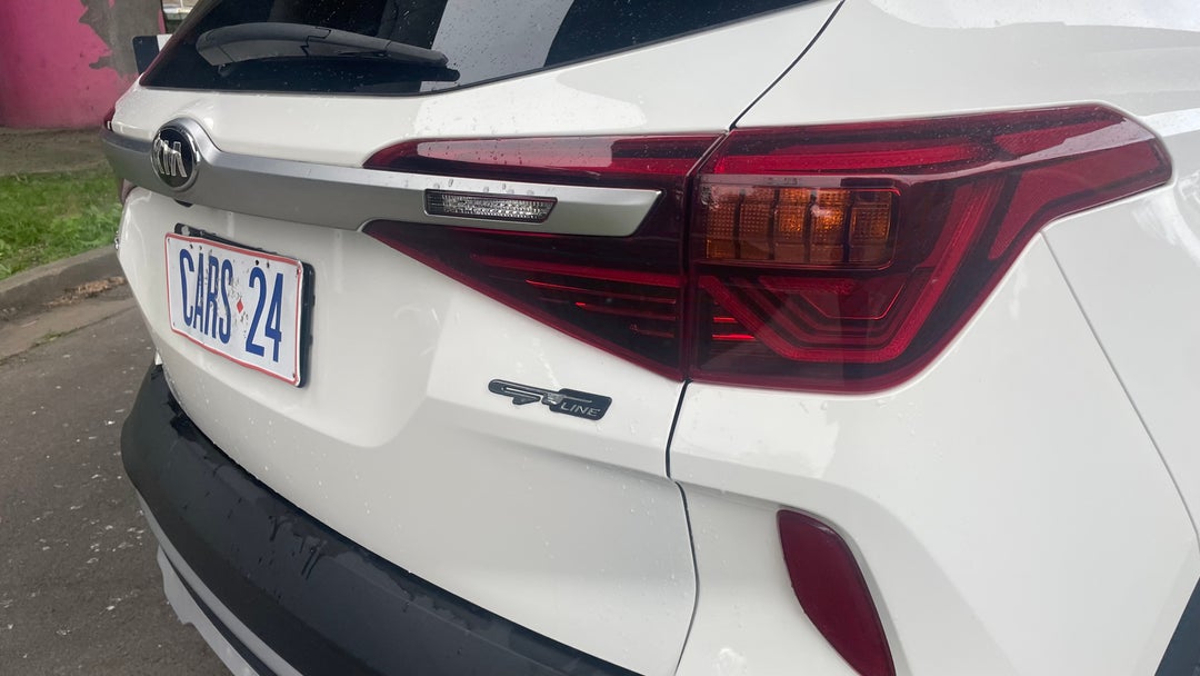 Badge (Boot Right Side)