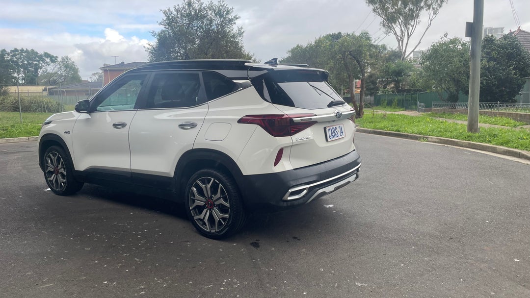 Left Back Diagonal (45- Degree) View