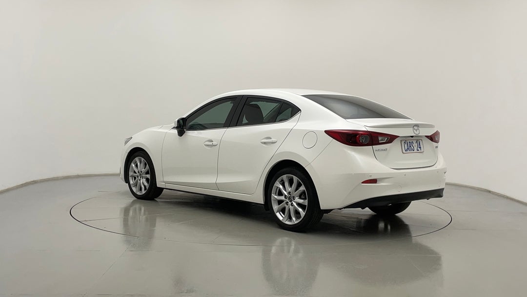 Left Back Diagonal (45- Degree) View