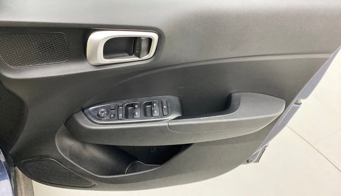 2020 Hyundai VENUE 1.0 TURBO GDI SX+ AT, Petrol, Automatic, 24,354 km, Driver Side Door Panels Control