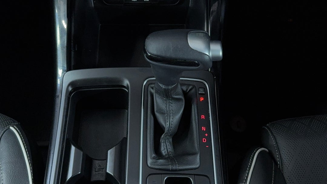 2019 Kia Sorento Gt-line (4x4), Automatic, 52068 km, Gear Lever 