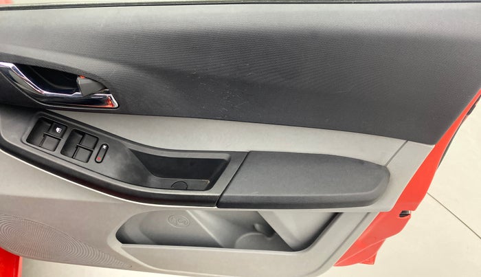 2020 Tata Tiago XZA+ DUAL TONE 1.2RTN, Petrol, Automatic, 25,527 km, Driver Side Door Panels Control