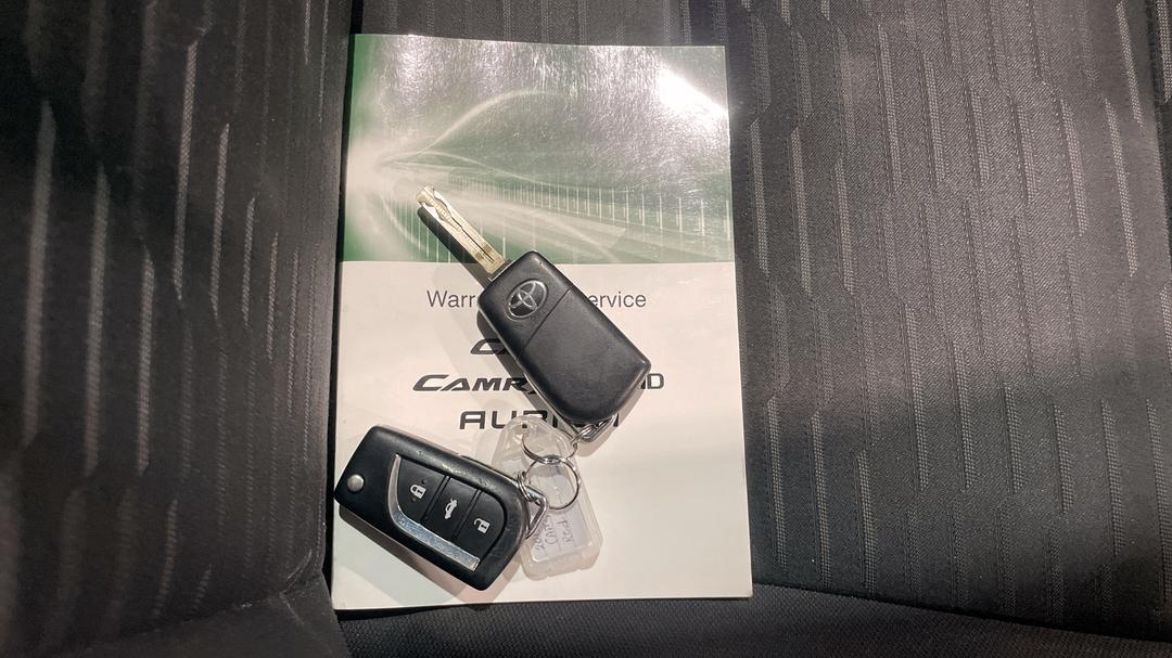 2017 Toyota Camry Altise, Automatic, 116388 km, Key Close-up