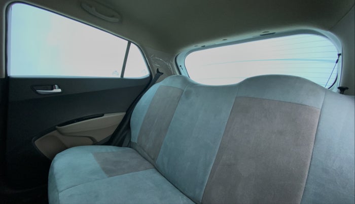 2019 Hyundai Grand i10 SPORTZ 1.2 KAPPA VTVT, Petrol, Manual, 18,037 km, Right Side Door Cabin View